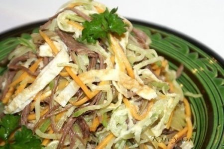 Салат из зелёной редьки с мясом