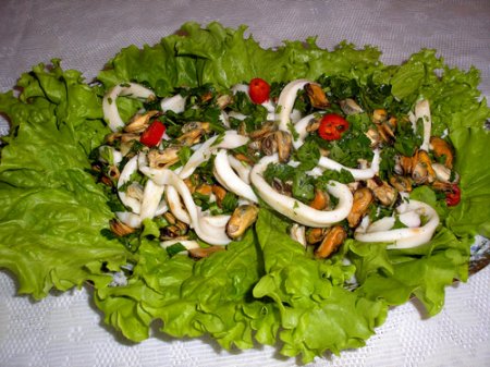 Итальянский салат с морепродуктами