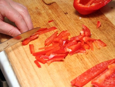 Салат с говядиной и овощами