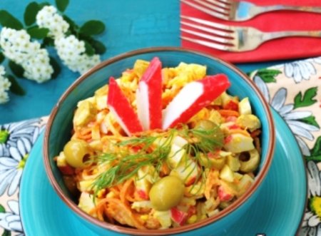 ПРАЗДНИЧНЫЙ САЛАТ С КРАБОВЫМИ ПАЛОЧКАМИ И КОРЕЙСКОЙ МОРКОВЬЮ