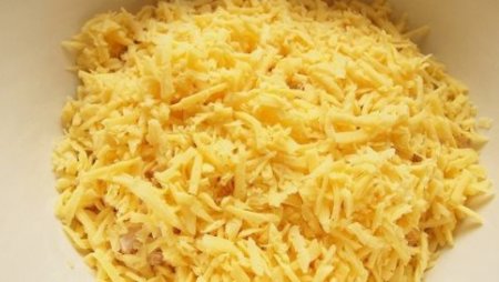 Салат из пекинской капусты и сухариками