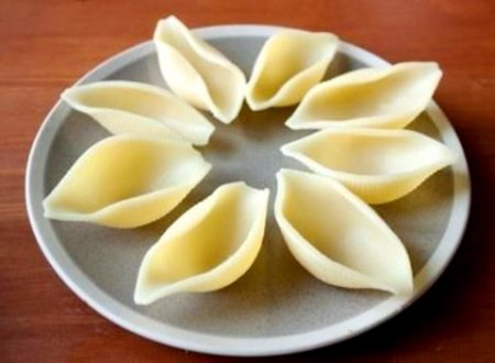КРЕВЕТОЧНЫЙ САЛАТ В РАКУШКАХ