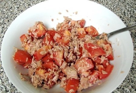 ЗЕЛЕНЫЙ САЛАТ С ТУНЦОМ